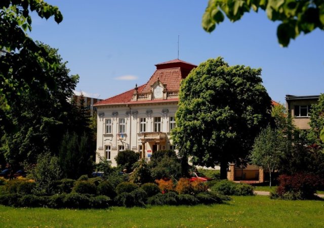 um,lH99nrGbpmmEqb2FZaA