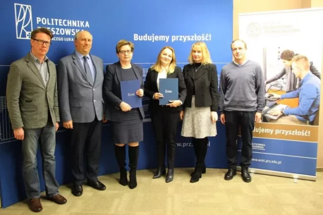 775x517xporozumienie.jpg.pagespeed.ic.3TS-7KpdjO