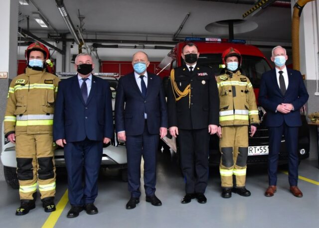 abn_9325,lH99nrGbpmmEqb2FZaA