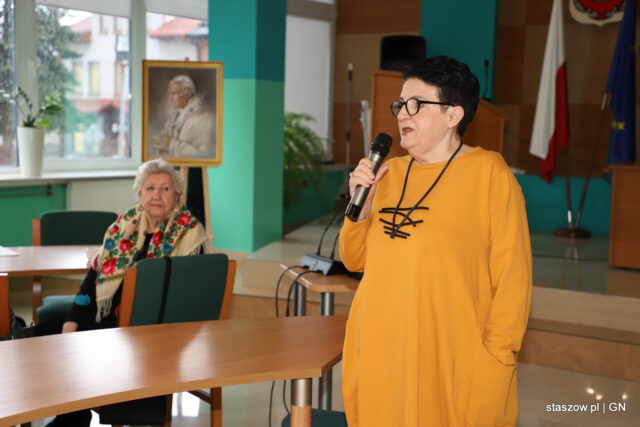 01-IMG_8925-0-1600x1067