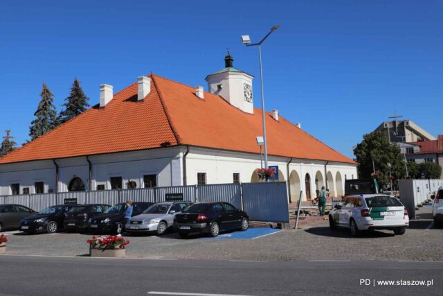 IMG_9285-0-1600x1067_11zon